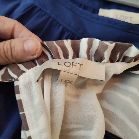 LOFT Zebra print blouse gray/white - Picture 4 of 4